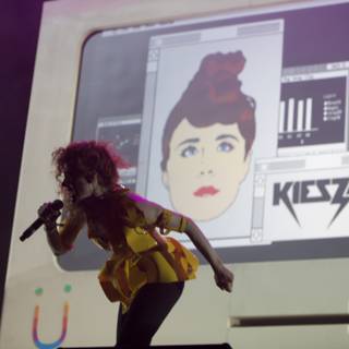 Kiesza electrifies the crowd with her solo performance
