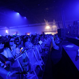 Crowd Surges Forward at Wobbleland 2026 Bass Festival