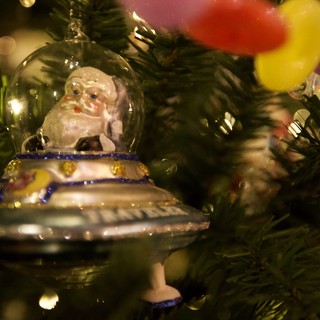 Santa in UFO Christmas Tree Ornament Display