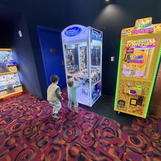arcade/movie theater game room