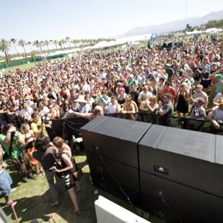Coachella Music Festival Draws Large Crowd in 2008