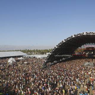 Concertgoers Take Over Coachella