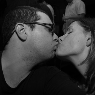 candid-nightlife-documentary-portrait