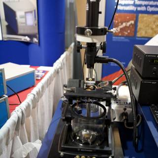 Microscope and Technology Set-up for Biophysics Research