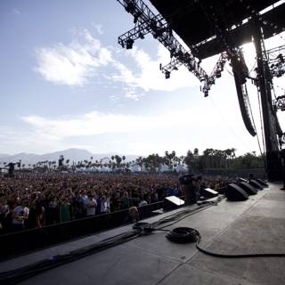High-Energy Crowd Rocks Out at Coachella