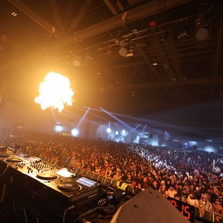 Fire Erupts Over Massive Wobbleland Festival Crowd