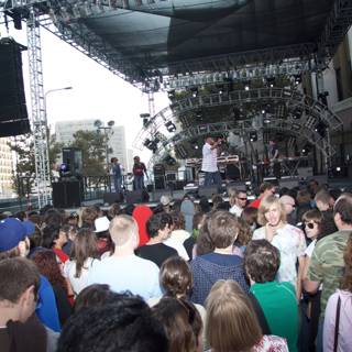 Crowd Goes Wild at 2006 Detour Concert