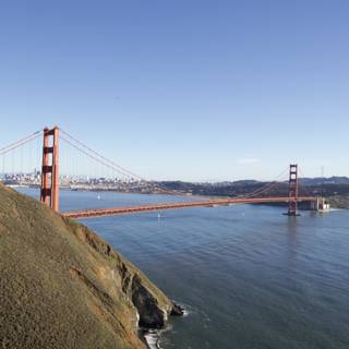 Majestic Golden Gate Bridge Under the Blue Sky