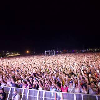 Concertgoers Raise the Roof at Coachella