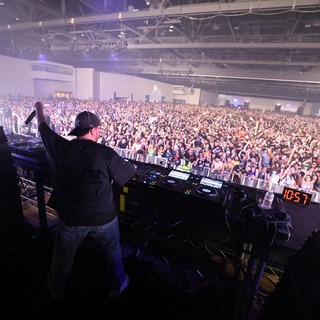 DJ Commands Massive Indoor Festival Crowd at Wobbleland