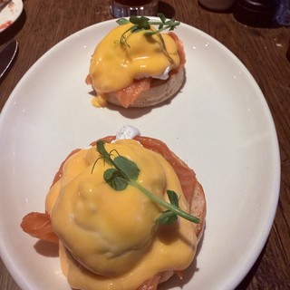 Eggs Benedict with Smoked Salmon Brunch