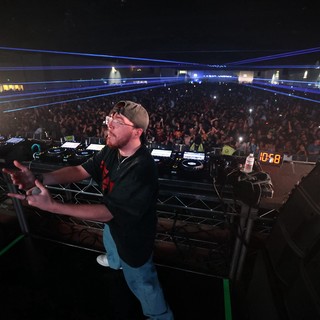 DJ Commands Massive Crowd at Wobbleland 2026