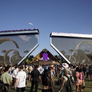 Dynamic Festivities at Coachella 2024: Music Lovers Unite