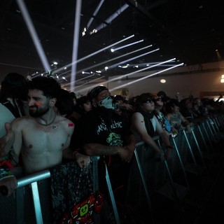Crowd Presses Forward at Wobbleland 2026 Festival