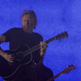 Roger Waters rocks Coachella with his guitar