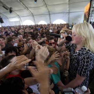 Blonde Bombshell Takes Coachella by Storm