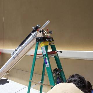 Fixing Optical Equipment on a Ladder