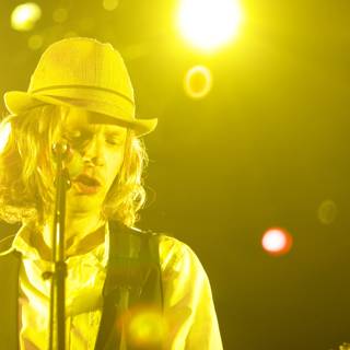 Beck's Entertaining Concert Performance