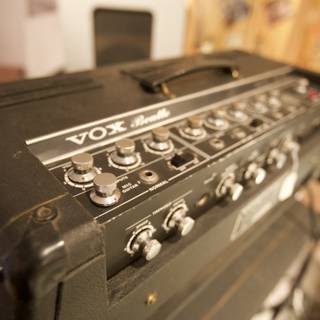 Vintage Guitar Amplifier Captivates Music Lovers
