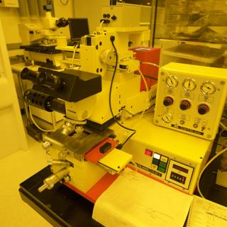 Advanced Microscopy in a High-Tech Lab