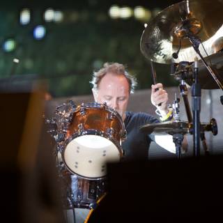 Lars Ulrich Rocks the Stage!