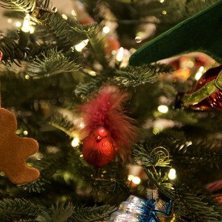 Festive Christmas Tree with Gingerbread and Vintage Ornaments