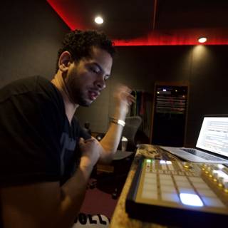 Marc Kinchen in the Recording Studio with his Laptop