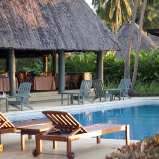 Relax and Unwind at the Tropical Villa Pool