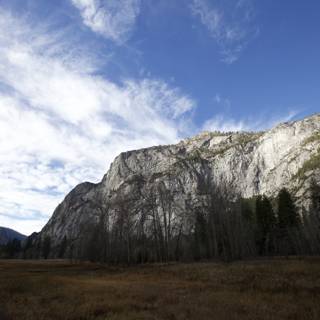 Expansive Wilderness: Yosemite Mountain Views