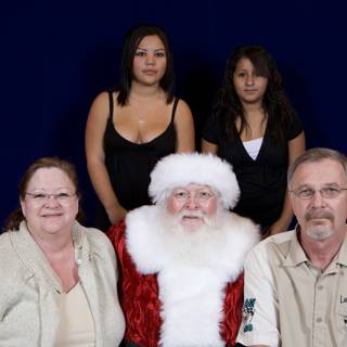 A Festive Family Christmas Photo