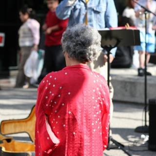Red-Shirted Pianist Rocks Little Tokyo