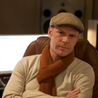 Junkie XL Gets Cozy with Computer