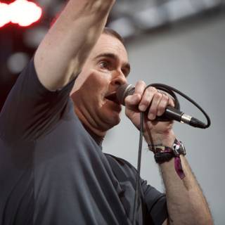 Henry Rollins Grabs the Mic