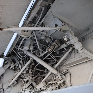 Aircraft Landing Gear and Hydraulic Systems Detail