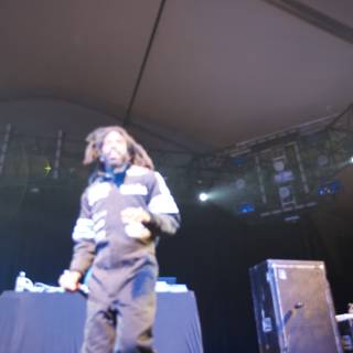 Dreadlocked Entertainer Takes the Stage at 2008 Coachella Concert