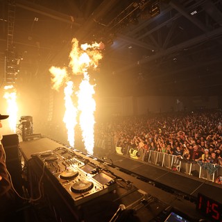 DJ Ignites the Crowd with Pyrotechnic Fire Show