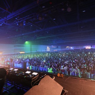 DJ Commands Massive Crowd at Wobbleland 2026