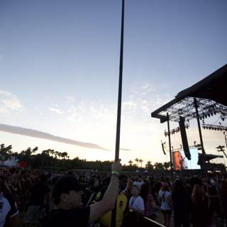 Pole Raiser at Big Four Festival