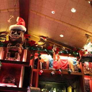 Tiki Statue Gets Festive for the Holidays