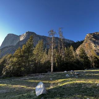Majestic mountain range at Yosemite National Park
