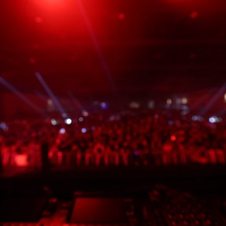 Sea of Red: Wobbleland 2026 Crowd Ignites