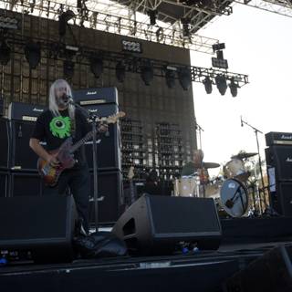 J Mascis rocks the stage with his guitar