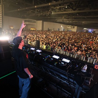 DJ Commands Massive Crowd at Wobbleland 2026