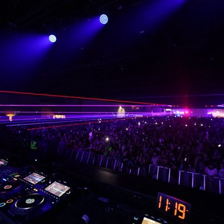 DJ Commands Massive Crowd at Wobbleland 2026