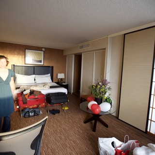 candid-interior