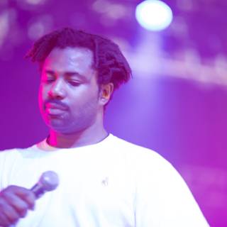 Sampha Wows Crowd with Electrifying Solo Performance
