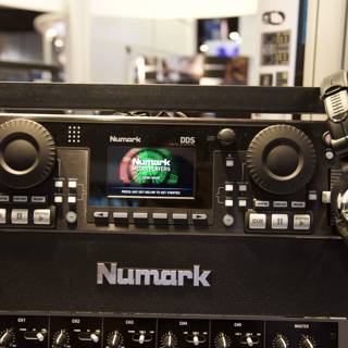 Reviewing Numark NT-D1 at 2009 NAMM
