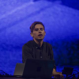 Flume Entertaining the Crowd with his Laptop