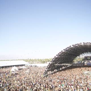 Coachella 2014: The Ultimate Festival Experience