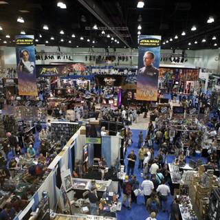 Star Wars Convention: A Galaxy of Toys and Celebrities